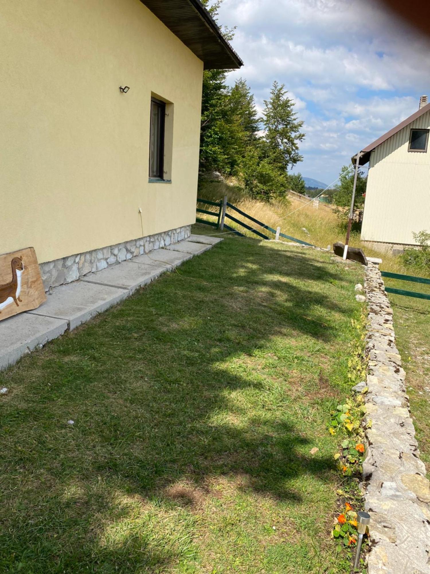 Lasica Žabljak Buitenkant foto