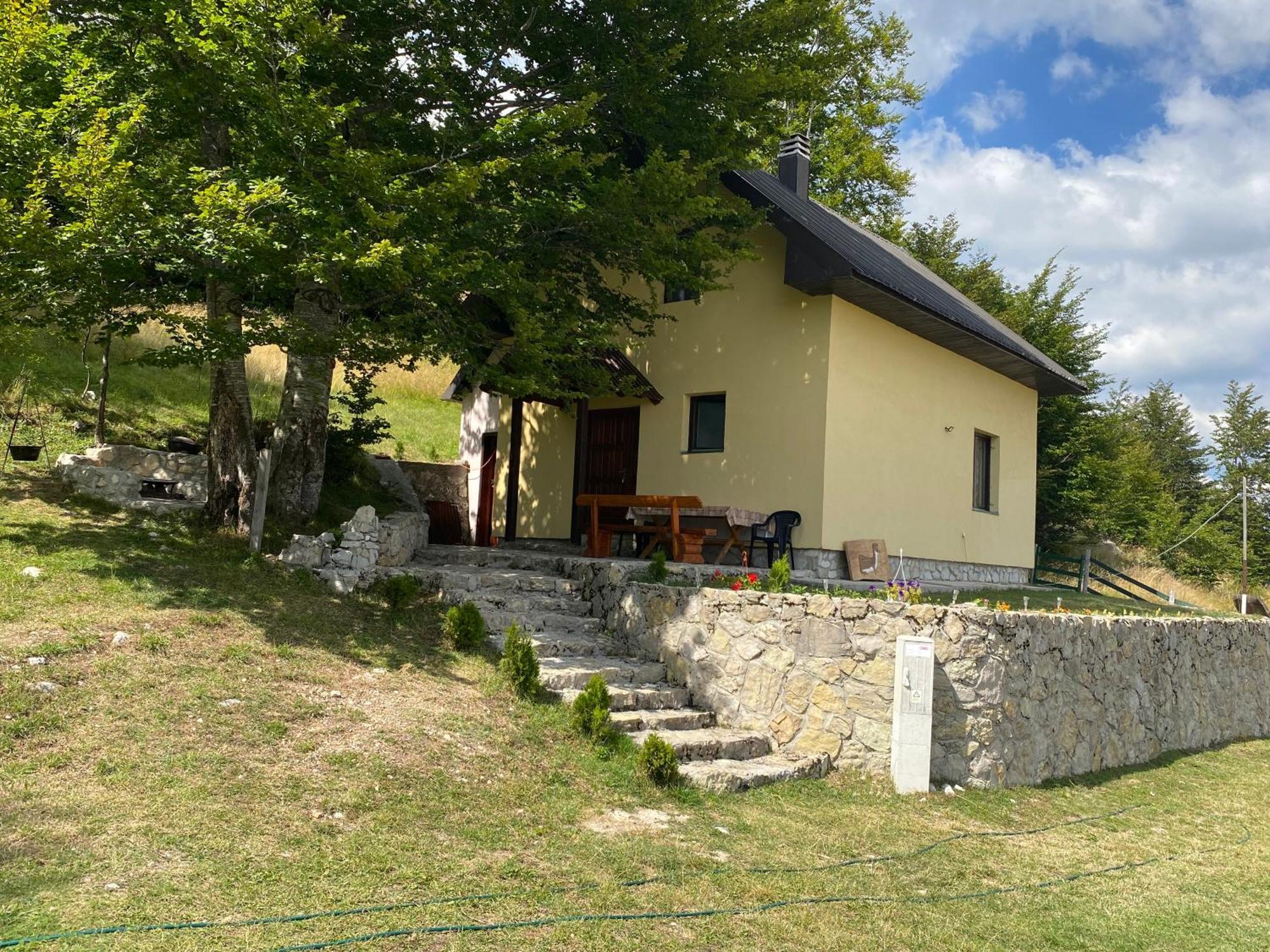 Lasica Žabljak Buitenkant foto